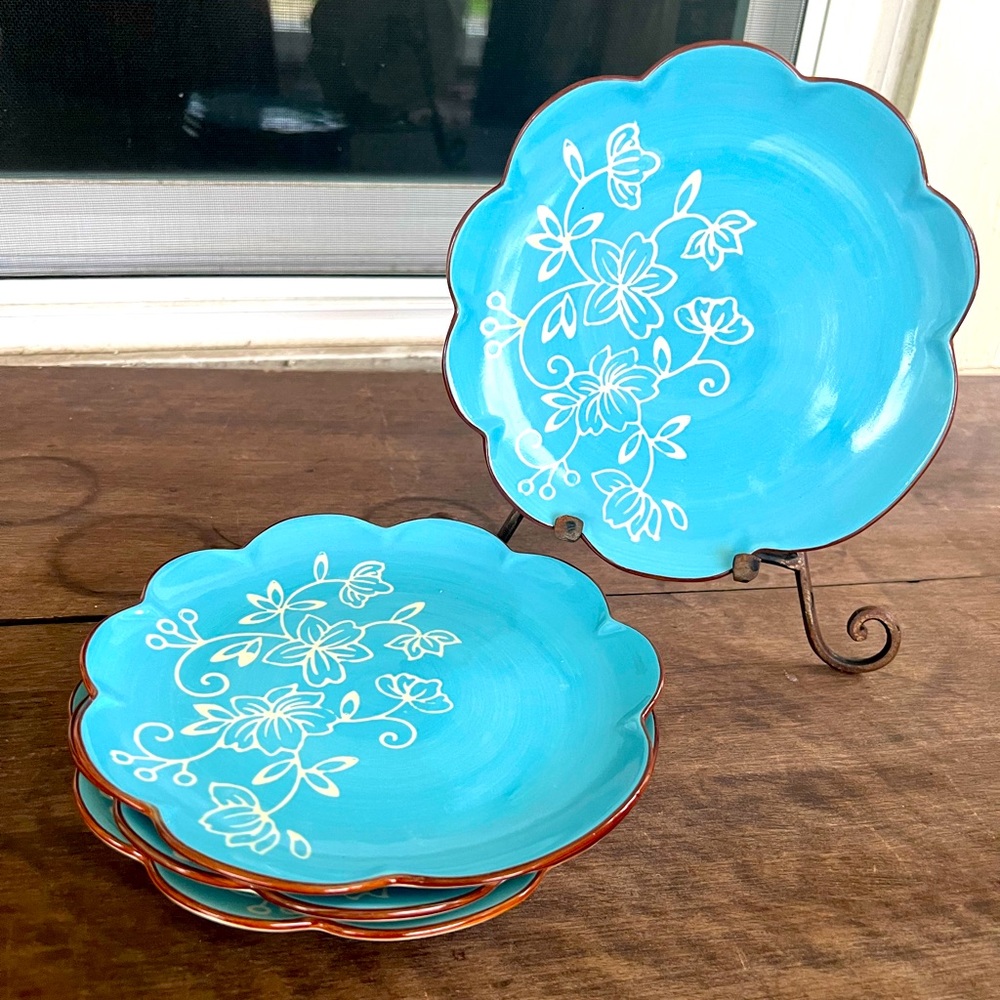 Set Of 4 Temptations by Tara Plates Floral Lace Light Blue, White & Brown